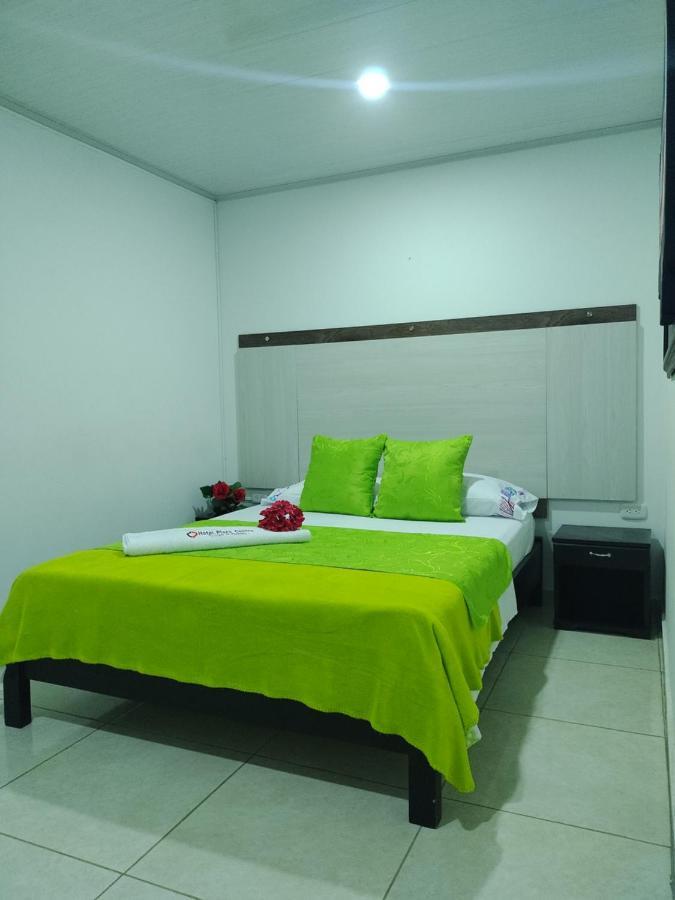 Hotel Plaza Centro 弗洛伦西亚 外观 照片